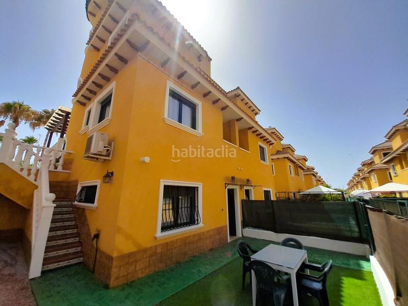 Foto 9d8dcb02-451f-47c4-8e62-46f9fb0d2443. Casa a schiera in Benijófar