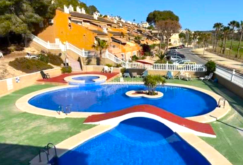 Foto cb2854cb-31bc-4136-a261-a38409a5def8. Appartement dans Rojales