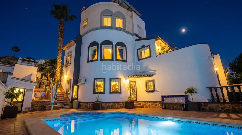 Foto ef26cf4a-a448-4ca6-a8f1-74aa8e36c591. Casa amb piscina a Rojales