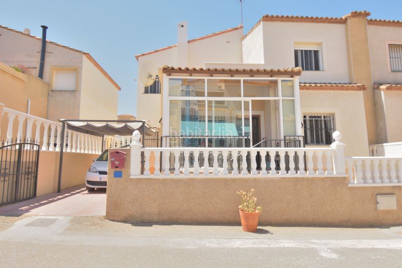 Foto 11f5c22d-4ae7-4f02-a64e-55ca9edf0efc. Casa adossada a Algorfa