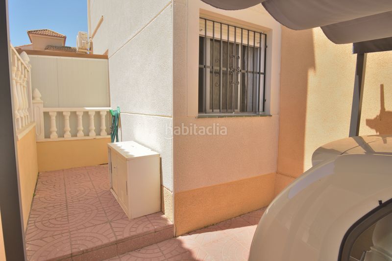 Foto 252d9085-c831-4fd4-b3d6-32d9b8dd52b6. Casa adossada a Algorfa