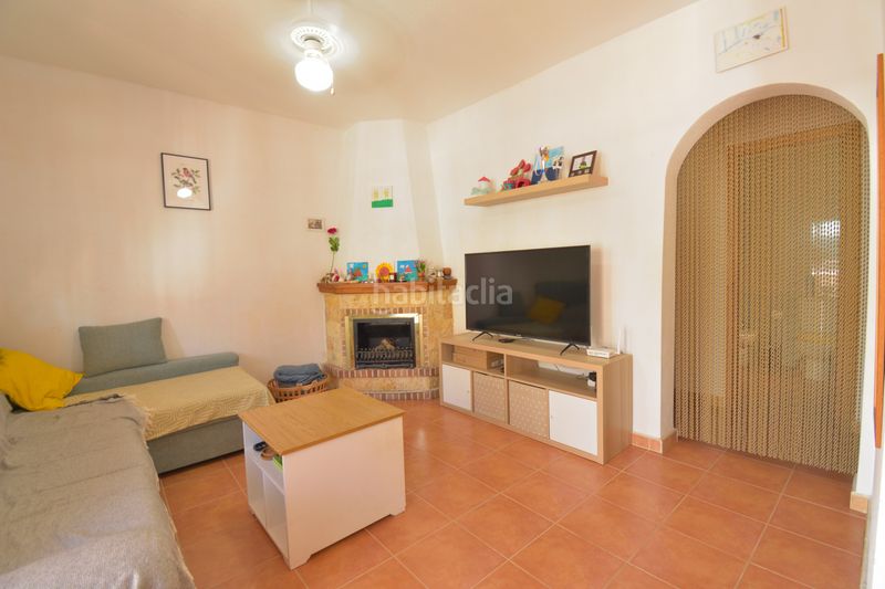 Foto d40785c0-f5a7-469d-a9bc-c6fa6182b67f. Casa adossada a Algorfa