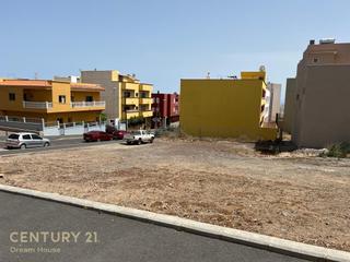 Terreny residencial a Calle el brezo 16. Terreno urbano en  san isidro de abona