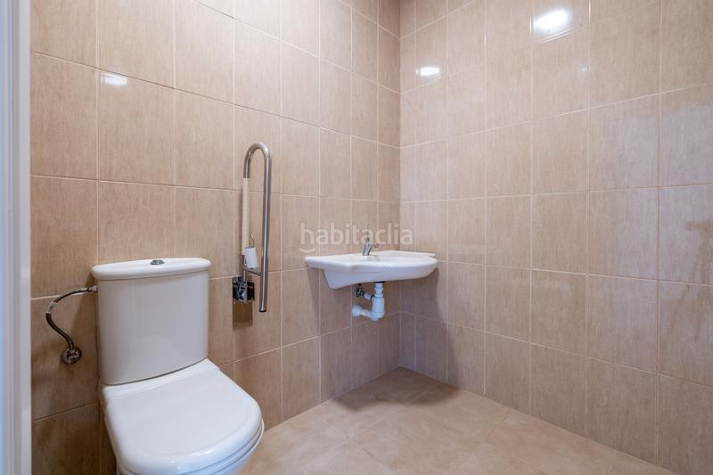 Foto 72e2728f-26ce-41ad-a2d1-0b0b2f8f83ab. Alquiler oficina en calle de benito pérez galdós 7 oficina en alquiler en San Isidro en Granadilla de Abona