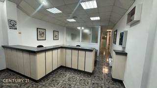 Rent Office space  Calle el calvario. Oficina en alquiler en el casco central  de granadilla  de abona