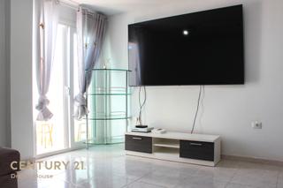 Flat en Calle san juan 4. Piso en venta en san isidro