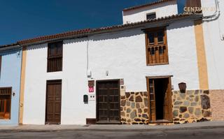Semi detached house  Avenida hermano pedro. Casa en venta en vilaflor