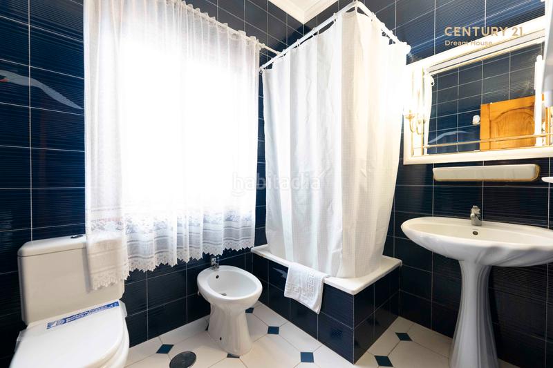 Foto 08f56ffc-b305-4d9f-b700-4cf312ba0b36. Chalet en tf-652 3 chalet en las galletas en venta en Arona