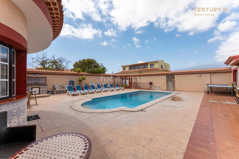Foto 337ff496-e923-476d-86b8-8b7d9a592e38. Chalet en tf-652 3 chalet en las galletas en venta en Arona