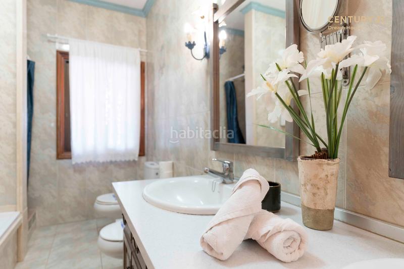 Foto 5b38183e-1d33-4431-8fbd-6020ad6907ed. Chalet en tf-652 3 chalet en las galletas en venta en Arona