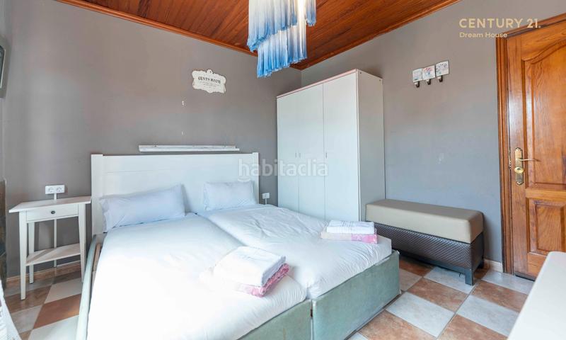 Foto 8dd46cae-ff2e-402e-9281-8bd31e264c40. Chalet en tf-652 3 chalet en las galletas en venta en Arona