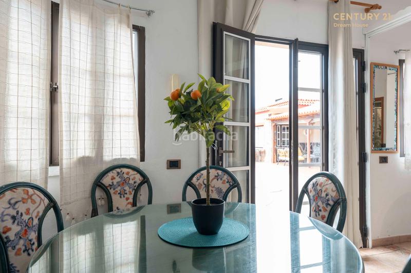 Foto 9d4cce65-8e80-4877-abd4-8118121a3bd7. Chalet en tf-652 3 chalet en las galletas en venta en Arona
