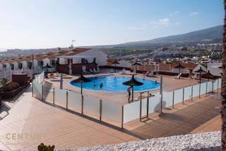 Flat  Calle madrid. Piso en venta en villas canarias,  adeje