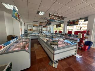 Traspàs Local Comercial a Calle la ballena, 7, las galletas, spain. Traspaso de tienda de congelados en pleno funcionamiento  alta r
