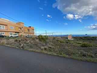 Casa en La morrita 30. Venta terreno urbano edificable , con uso de  servicios industri