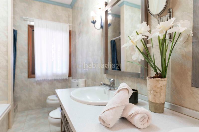 Foto 02249105-2407-4cc3-832e-8c7cd63cc21b. Casa amb aparcament piscina a Las Rosas Arona