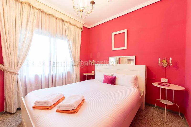 Foto 25900f3b-10d9-401f-b7eb-c8985d02b46a. Casa amb aparcament piscina a Las Rosas Arona