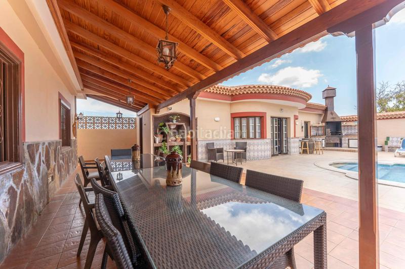 Foto 2a6b10f0-4fd8-4f6d-af7d-2d40390059dd. Casa amb aparcament piscina a Las Rosas Arona