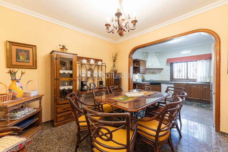 Foto 60797d36-ca89-4cc9-89f6-48f48b5428bf. Casa amb aparcament piscina a Las Rosas Arona