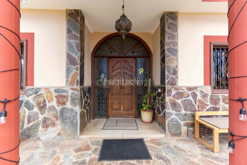 Foto 86a6f68a-82ea-49cd-a6ca-efcb29f521b8. Casa amb aparcament piscina a Las Rosas Arona