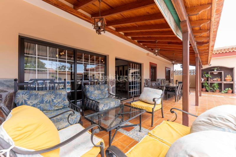 Foto ac43874c-bbd0-46e5-a45c-5cbcced35193. Casa amb aparcament piscina a Las Rosas Arona