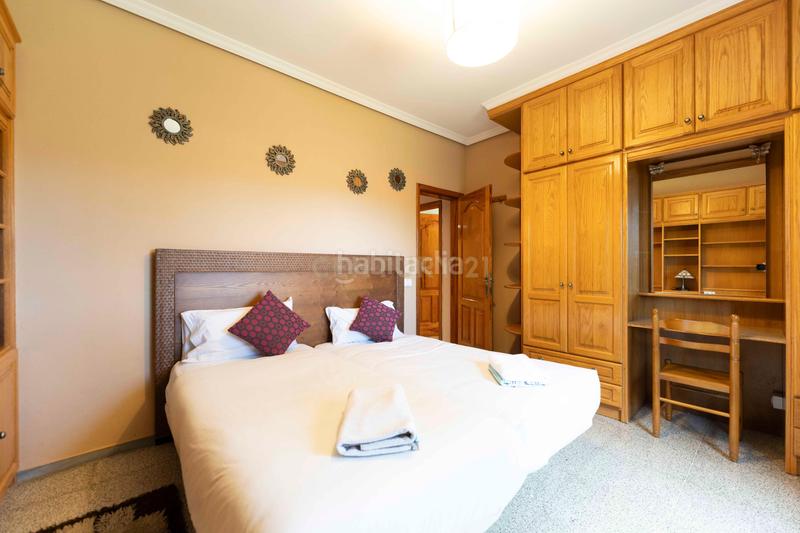 Foto b70de85f-8021-41a1-8436-f7db07dd5c79. Casa amb aparcament piscina a Las Rosas Arona