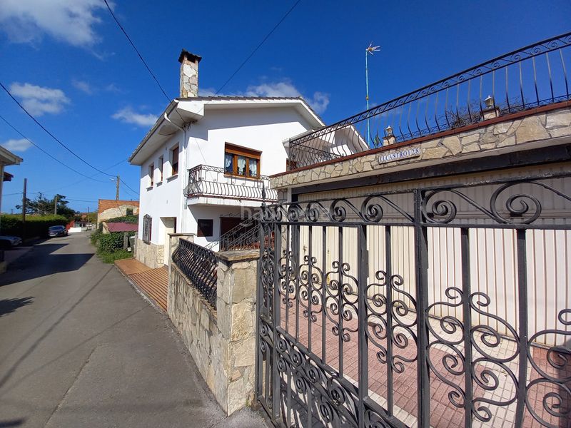 Foto 0dc9a4ef-192c-4a35-9800-b552b91bd85b. Casa amb calefacció aparcament a Pillarno Castrillón