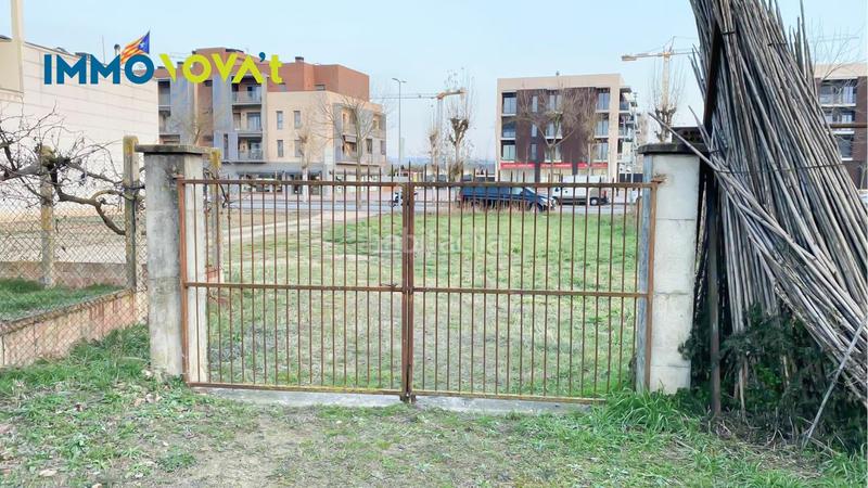 Foto 28ee10c2-fa53-4a54-ad45-cb1d4e944e93. Terreny residencial a Vilablareix