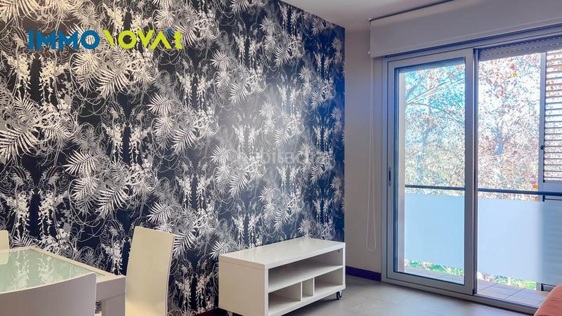 Foto dba5a4f7-43fc-4f28-953f-fff53dafb55f. Alquiler piso  de 1 habitación con pk y trastero en Girona