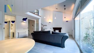 Lloguer Casa  Carrer de l'hospital. Casa familiar en porta ferrada