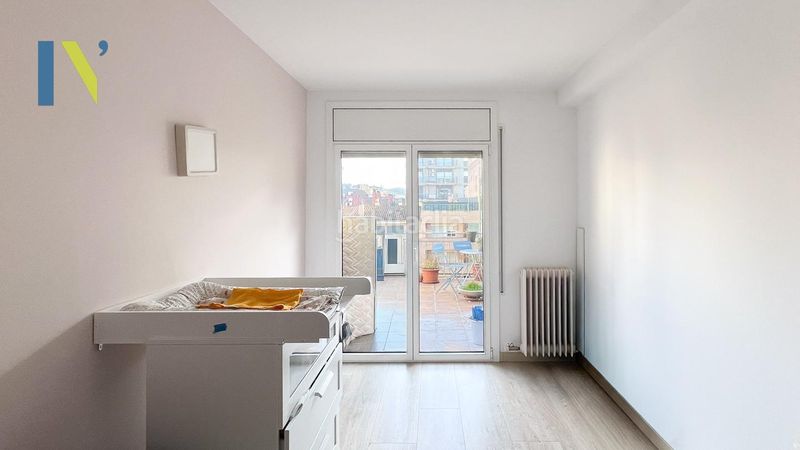 Foto 93b9620c-4c7d-45d9-b002-b17bd47455d3. Àtic amb calefacció a Eixample Nord Girona