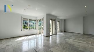 Location Attique  Josep morató i grau. Ático con gran terraza