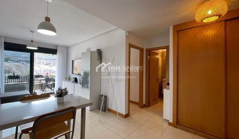 Foto 33d8d0a1-e07d-4bf9-b0f7-6c2b201e3728. Alquiler piso apartamento de un dormitorio, ideal para parejas o personas solteras, está disponible para alquiler solo desde nbsp1 de septiembre en Adeje