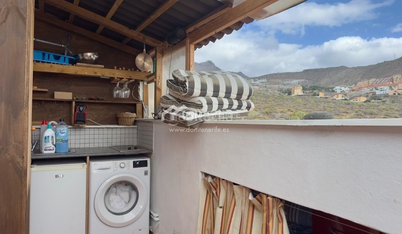 Foto 41f8b607-09c0-41ec-a4bd-760451c28d1e. Casa amb aparcament a Playa Fañabé Alto Adeje