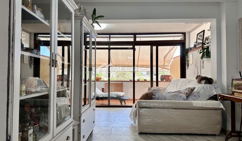 Foto d53ba348-f8ac-4829-9c14-2633dd6f0fc8. Casa amb aparcament a Playa Fañabé Alto Adeje