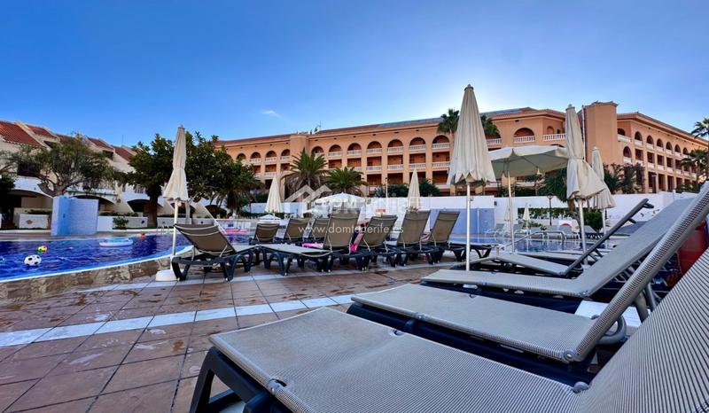 Foto b81083dc-915d-4157-8875-0e7fc03eec73. Lloguer pis amb aparcament piscina a Playa de las Américas Arona