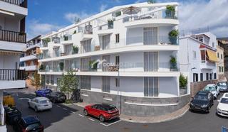 Pis a Puerto de Santiago. Descubra nuestro exclusivo complejo de 18 pisos únicos en el enc