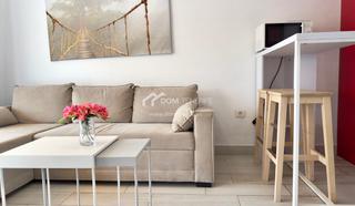 Piso en Puerto de Santiago. Bienvenido a esta encantadora y renovada propiedad, situada dent