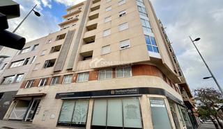 Appartement à La Salle - Cuatro Torres. Piso en venta en el centro de santa cruz, ubicado en la avenida