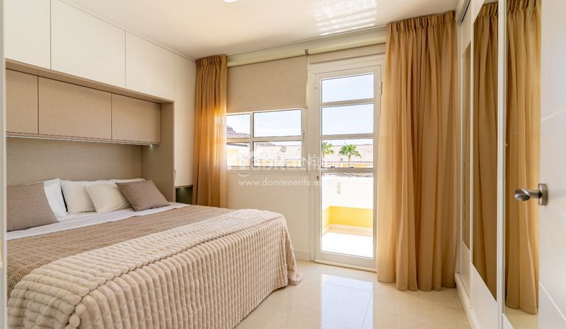 Foto 7479928a-2a4a-4981-a36e-3a9a04cb0501. Casa amb aparcament piscina a Playa de las Américas Arona
