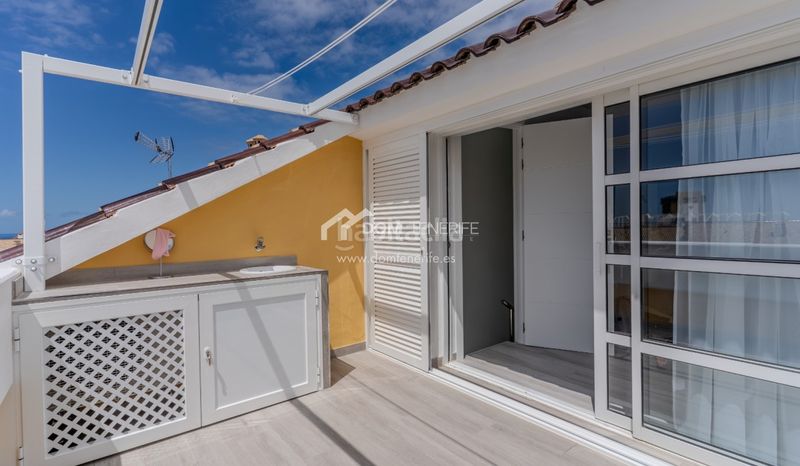 Foto e1c49962-bb87-4221-870a-d57d1861974a. Casa amb aparcament piscina a Playa de las Américas Arona