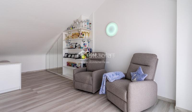 Foto 2140e075-d39b-4f38-ae0e-8e24031ad449. Maison avec parking piscine dans Playa de las Américas Arona