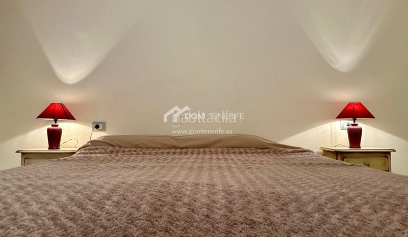 Foto a04240a0-ebf1-46cb-961a-5023324fa126. Flat with heating parking pool in Puerto de Santiago Santiago del Teide