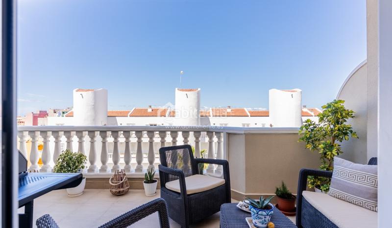 Foto 2a64c847-f5bc-4f0a-918d-82e64b7e97ea. Piso dom tenerife se complace en presentar una excelente oportunidad de adquirir un elegante piso de 1 dormitorio en el exclusivo compl en Santiago del Teide