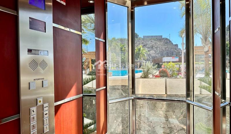 Foto 39f0ac8a-c640-4b85-99da-8ef51fb2159e. Piso dom tenerife se complace en presentar una excelente oportunidad de adquirir un elegante piso de 1 dormitorio en el exclusivo compl en Santiago del Teide