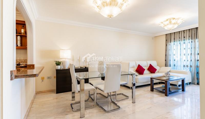 Foto 7739b6d2-08ce-48b5-9972-90445199314a. Piso dom tenerife se complace en presentar una excelente oportunidad de adquirir un elegante piso de 1 dormitorio en el exclusivo compl en Santiago del Teide