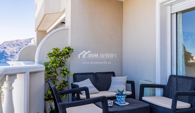 Foto dceb1aeb-96a4-4fb5-9377-461591d6bbc8. Piso dom tenerife se complace en presentar una excelente oportunidad de adquirir un elegante piso de 1 dormitorio en el exclusivo compl en Santiago del Teide