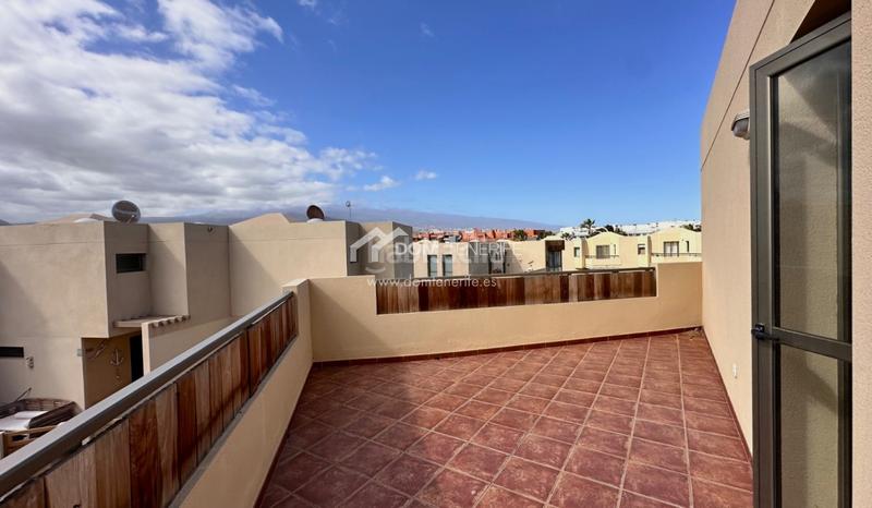 Foto 763303c9-29b0-472a-ab7b-523d5487a4fc. Casa amb aparcament piscina a Los Abrigos Granadilla de Abona
