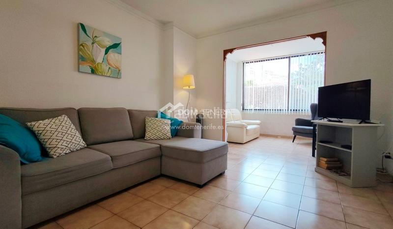 Foto c8586cf1-b01a-4468-835b-a76123982104. Pis amb piscina a Los Cristianos Arona