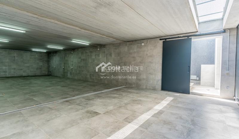Foto 6f79641e-9cb3-4b1c-b294-3d34337c1d98. Casa descubra esta impresionante villa de nueva construcción situada en la prestigiosa zona de el madroñal, costa . ubicada en una en Adeje